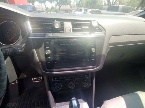 Used 2021 Volkswagen Tiguan SE R-Line FWD image 15