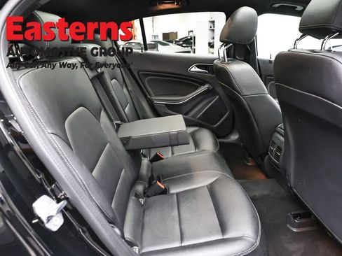 Used 2019 Mercedes-Benz GLA 250 4MATIC w/ Premium Package image 26