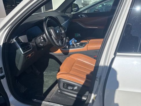 Used 2022 BMW X5 xDrive40i w/ Premium Package AWD/4WD image 1