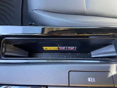 Used 2024 Toyota Prius XLE image 22