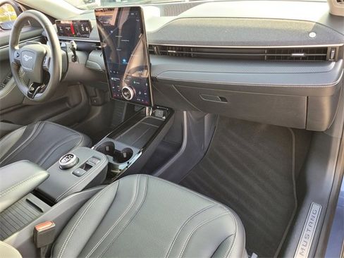 Used 2021 Ford Mustang Mach-E Premium image 19
