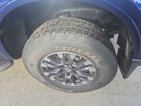 Used 2017 Nissan Titan PRO-4X image 7