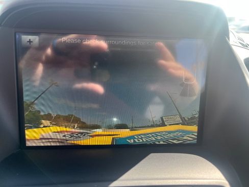 Used 2018 Ford Escape SEL image 23