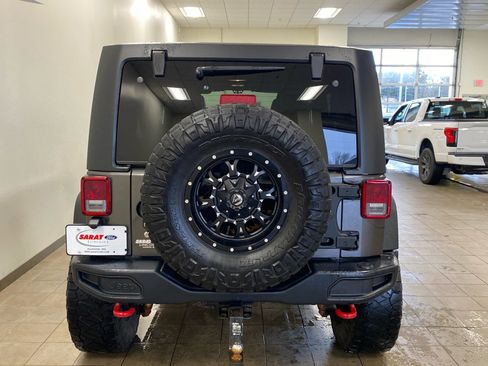 Used 2017 Jeep Wrangler Unlimited Rubicon image 6