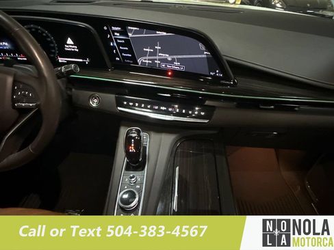 Used 2022 Cadillac Escalade Premium Luxury RWD image 24