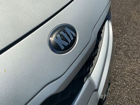Used 2020 Kia Forte LXS FWD image 16