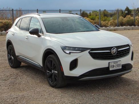 Used 2023 Buick Envision Essence w/ Technology Package I image 8