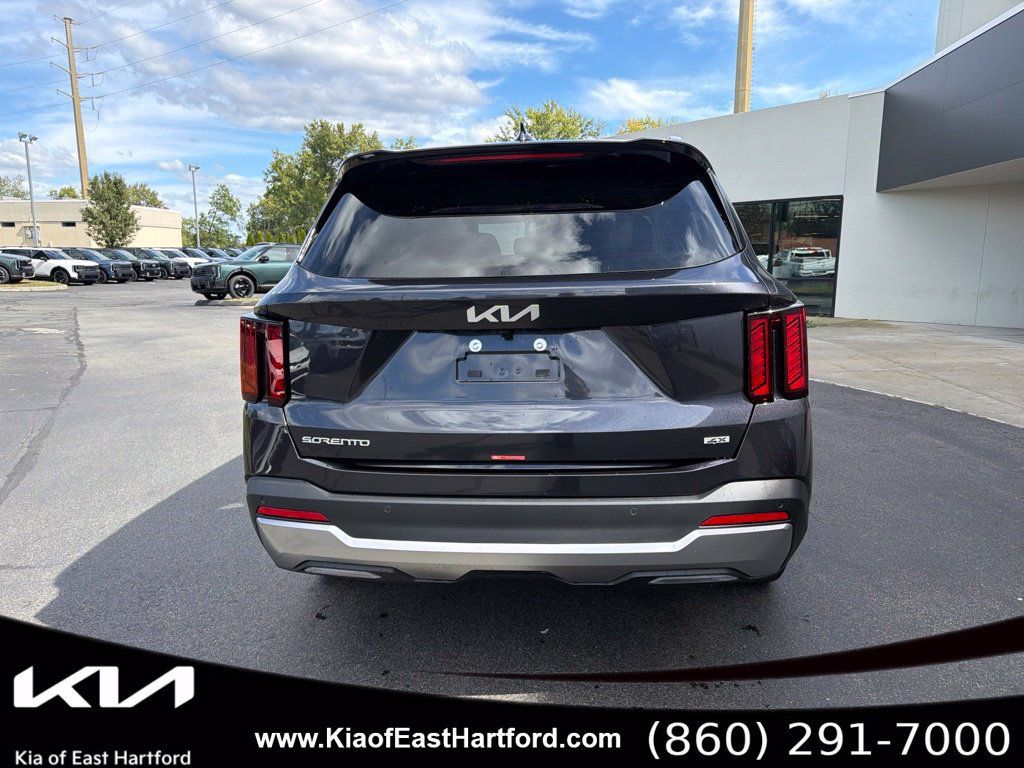 New 2026 Kia Sorento S AWD/4WD image 9