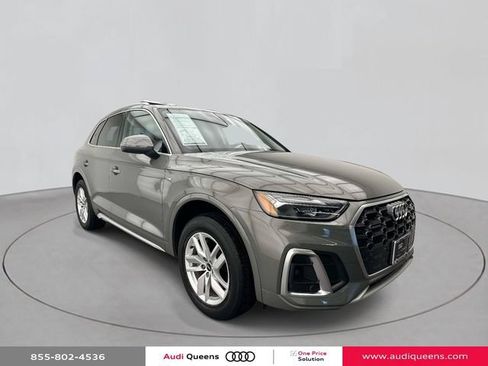 Certified 2023 Audi Q5 2.0T Premium w/ Convenience Package AWD/4WD image 5