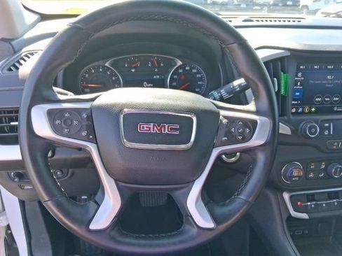 Used 2024 GMC Terrain SLT AWD/4WD image 14