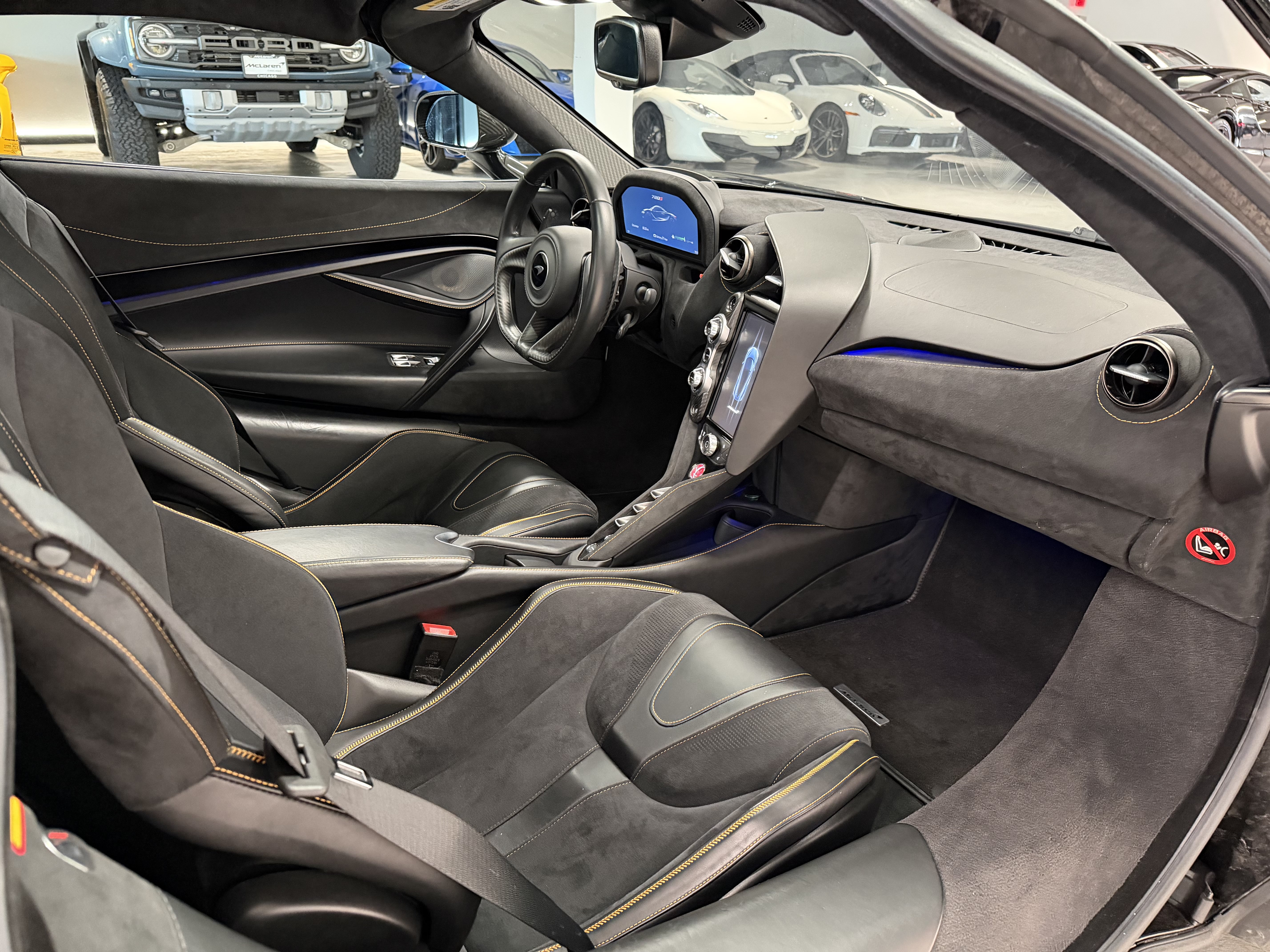Used 2020 McLaren 720S Performance RWD image 16