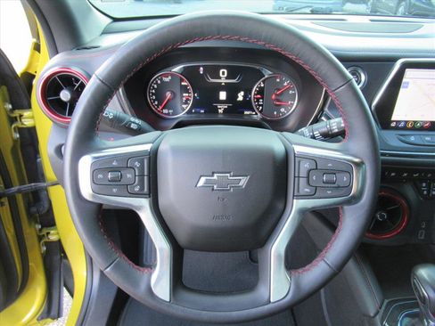 Used 2022 Chevrolet Blazer RS w/ Enhanced Convenience Package image 17