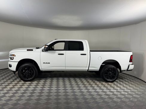 Used 2025 RAM 2500 Big Horn AWD/4WD image 9