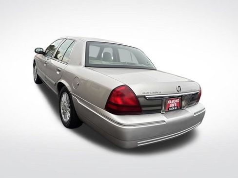Used 2010 Mercury Grand Marquis LS RWD image 5