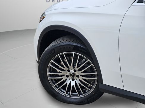 Certified 2026 Mercedes-Benz GLC 300 image 24