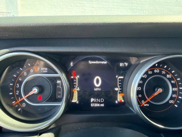 Used 2018 Jeep Wrangler Unlimited Sahara AWD/4WD image 17
