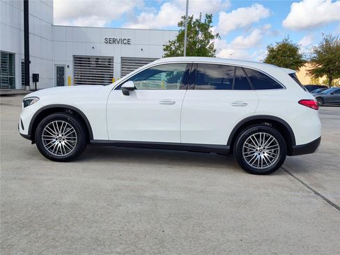 New 2025 Mercedes-Benz GLC 300 image 3