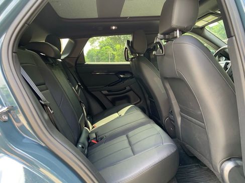 Certified 2024 Land Rover Range Rover Evoque Dynamic SE image 17