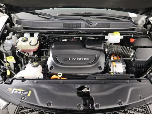 Used 2022 Chrysler Pacifica Limited w/ S Appearance Package image 29