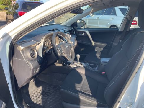 Used 2014 Toyota RAV4 XLE FWD image 12