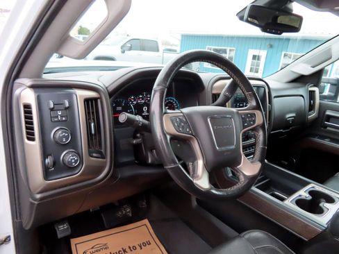 Used 2019 GMC Sierra 3500 Denali w/ Duramax Plus Package image 26