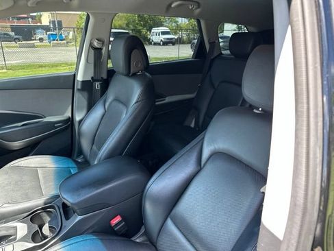 Used 2016 Hyundai Santa Fe SE FWD image 8