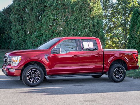 Certified 2022 Ford F150 XLT w/ Equipment Group 302A High image 9