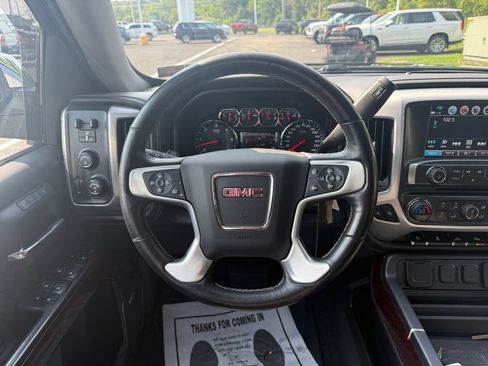 Used 2018 GMC Sierra 1500 SLT w/ SLT Premium Package AWD/4WD image 15