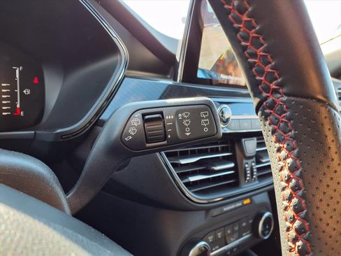 Certified 2024 Ford Escape ST-Line image 18