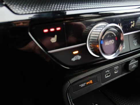 Used 2025 Honda CR-V Sport Touring image 16