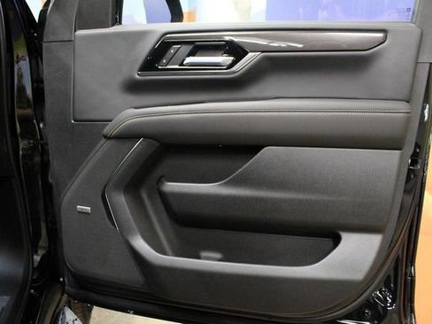 New 2026 GMC Yukon Elevation w/ Elevation Premium Package AWD/4WD image 10