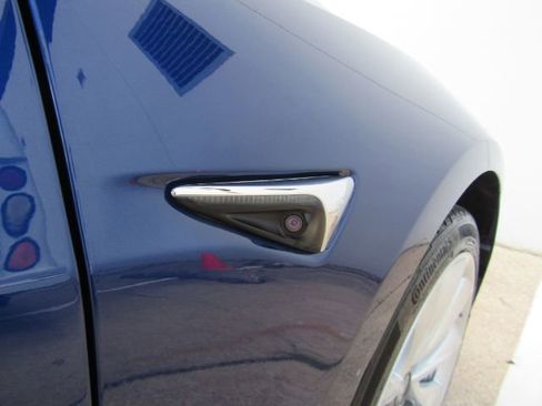 Used 2019 Tesla Model 3 Standard Range Plus image 22