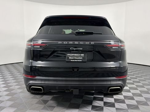 Certified 2023 Porsche Cayenne AWD/4WD image 10