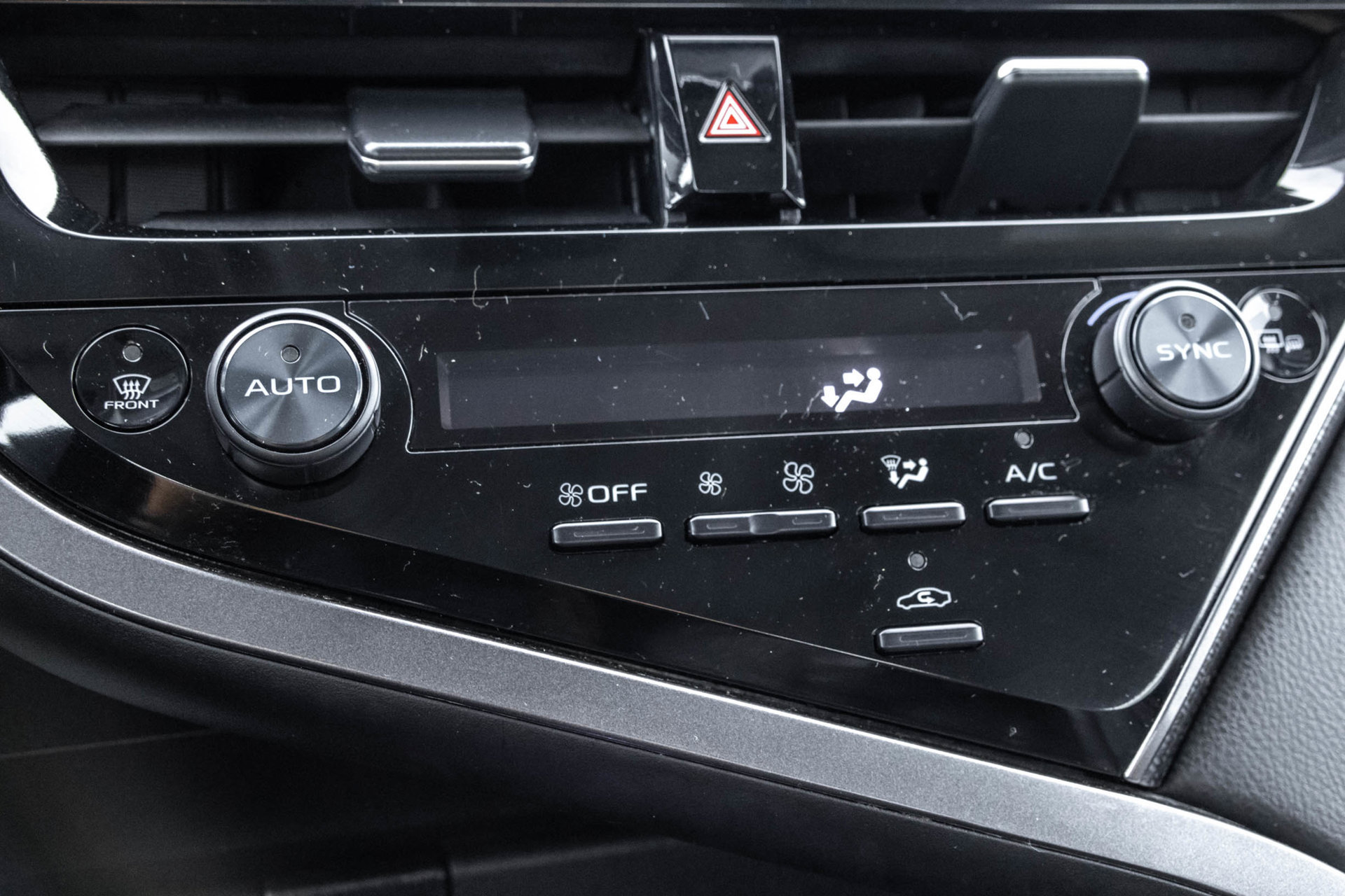 Used 2024 Toyota Camry XSE FWD image 30