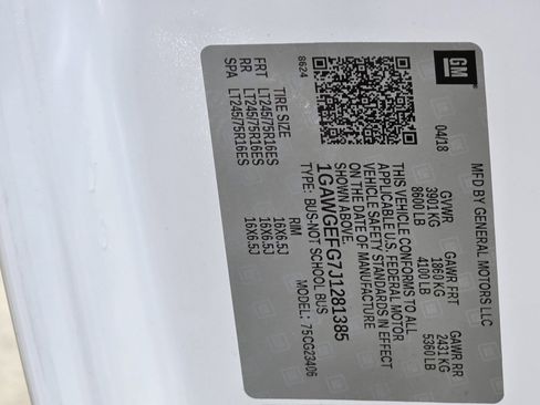 Used 2018 Chevrolet Express 2500 LS w/ Driver Convenience Package image 36