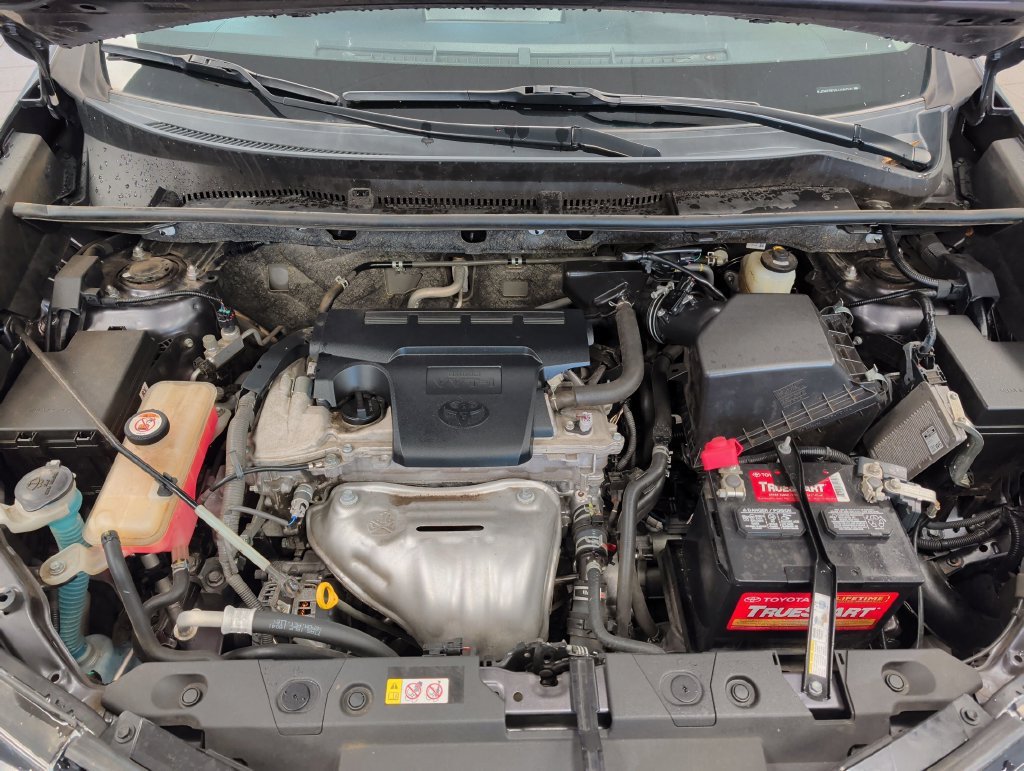 Used 2018 Toyota RAV4 Limited FWD image 27