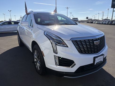 Certified 2022 Cadillac XT5 Premium Luxury image 5