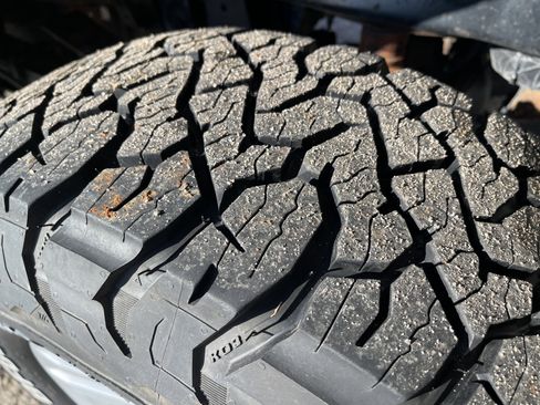 Used 2017 Ford F250 XLT w/ FX4 Off-Road Package image 23