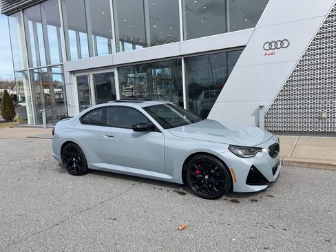 Used 2025 BMW M240i xDrive Coupe w/ Premium Package image 9