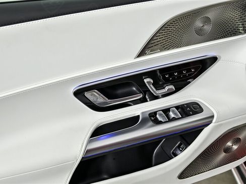 Used 2026 Mercedes-Benz Maybach SL 680 image 17