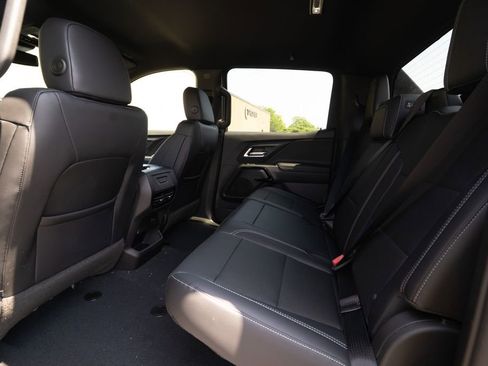 New 2025 Chevrolet Silverado EV LT image 34