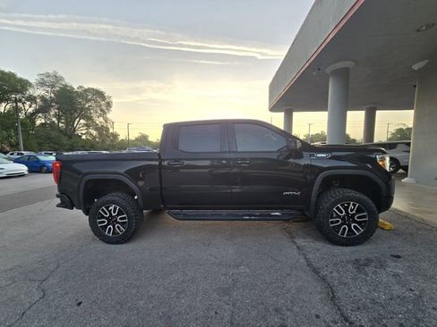 Used 2021 GMC Sierra 1500 AT4 image 3