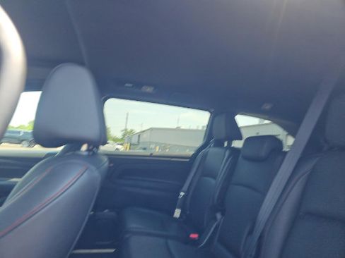 Used 2025 Honda Odyssey Sport-L image 17