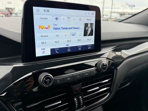 Used 2023 Ford Escape ST-Line image 24