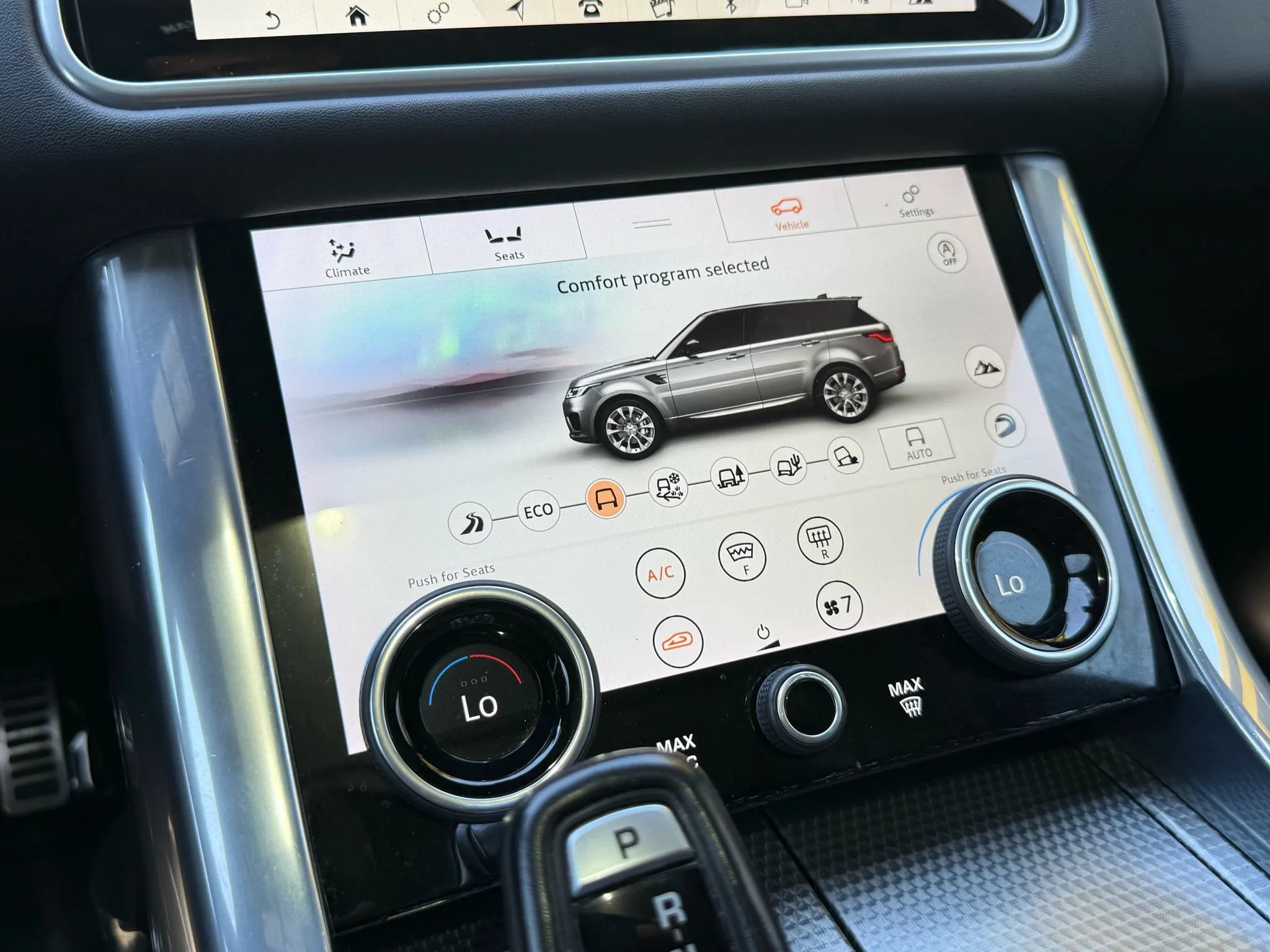 Used 2018 Land Rover Range Rover Sport Supercharged AWD/4WD image 17