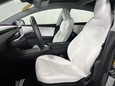 Used 2025 Tesla Model 3 Long Range image 17