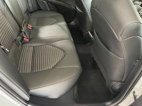 Used 2024 Toyota Camry SE image 22