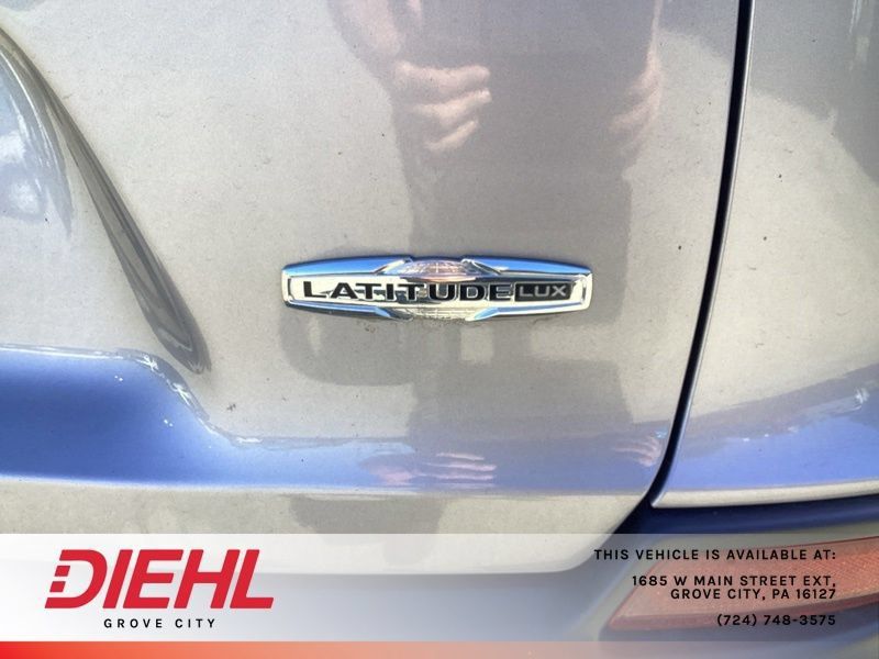 Used 2022 Jeep Cherokee Latitude Lux AWD/4WD image 11