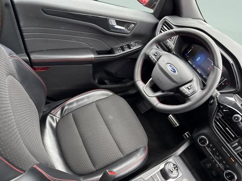 Used 2024 Ford Escape ST-Line image 24