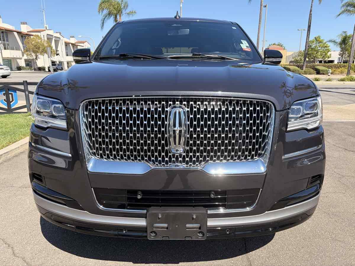 Used 2024 Lincoln Navigator Reserve AWD/4WD image 12